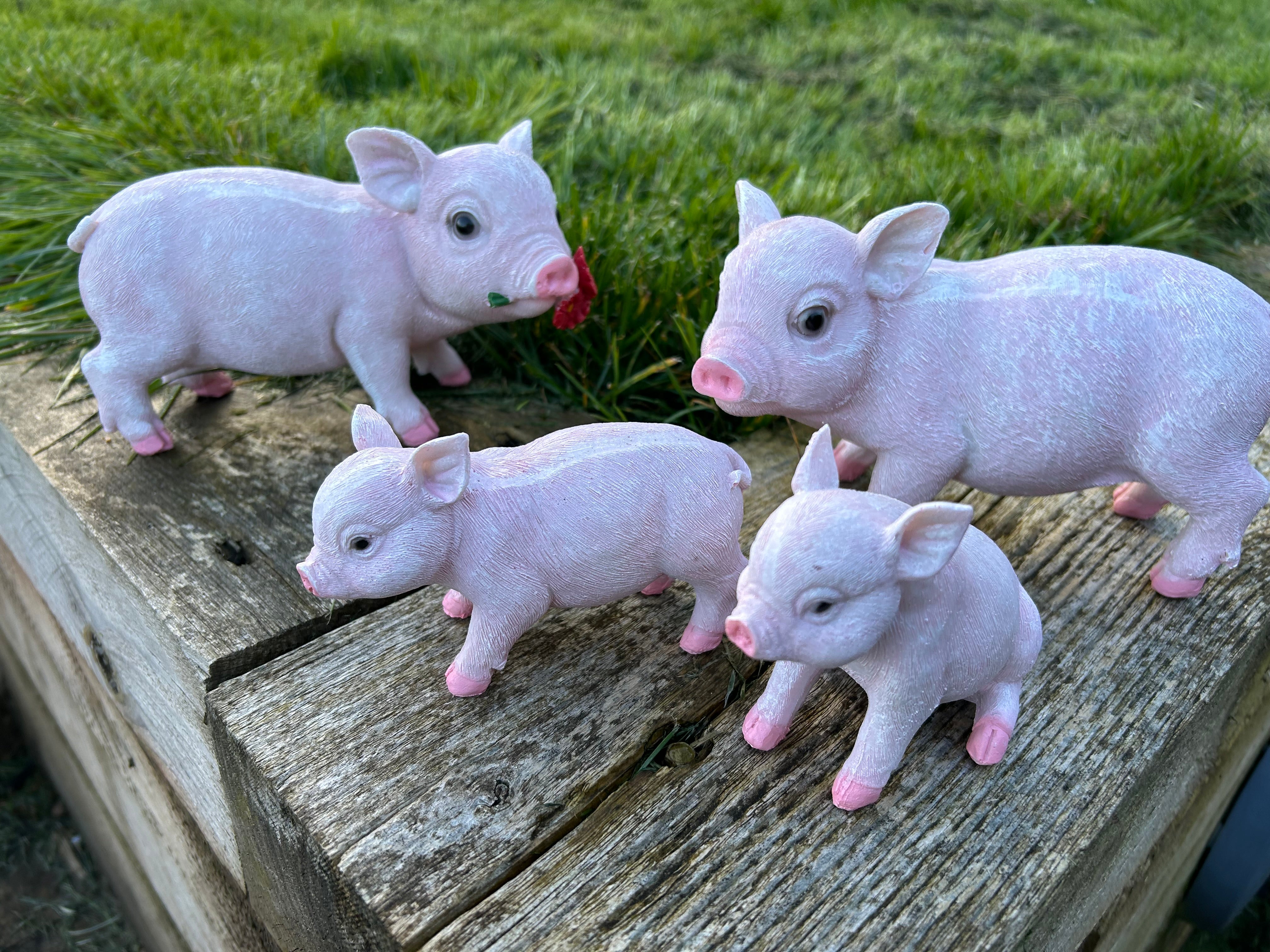 Pink Pig Family Ornament Set