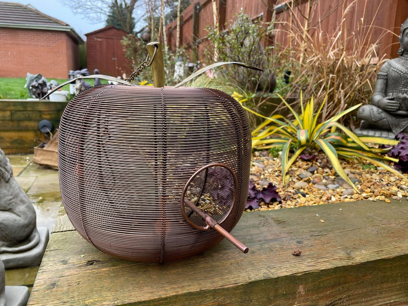 Apple Bird Feeder - Backyard Bliss