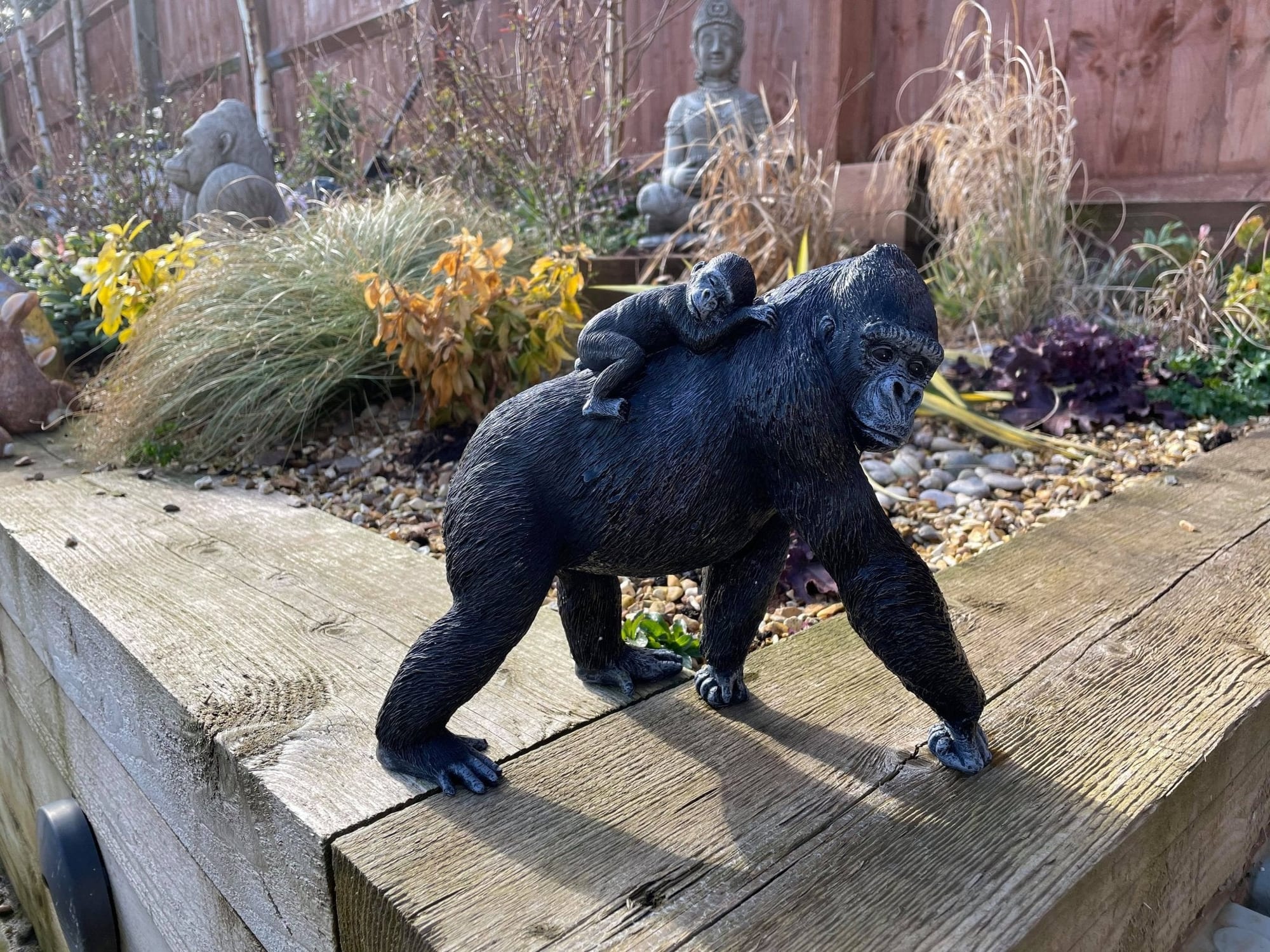 Gorilla w/Baby Ornament - Backyard Bliss
