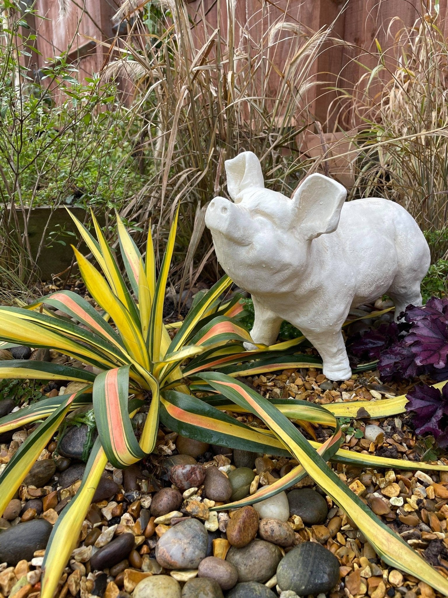 Happy Pig - White - Backyard Bliss
