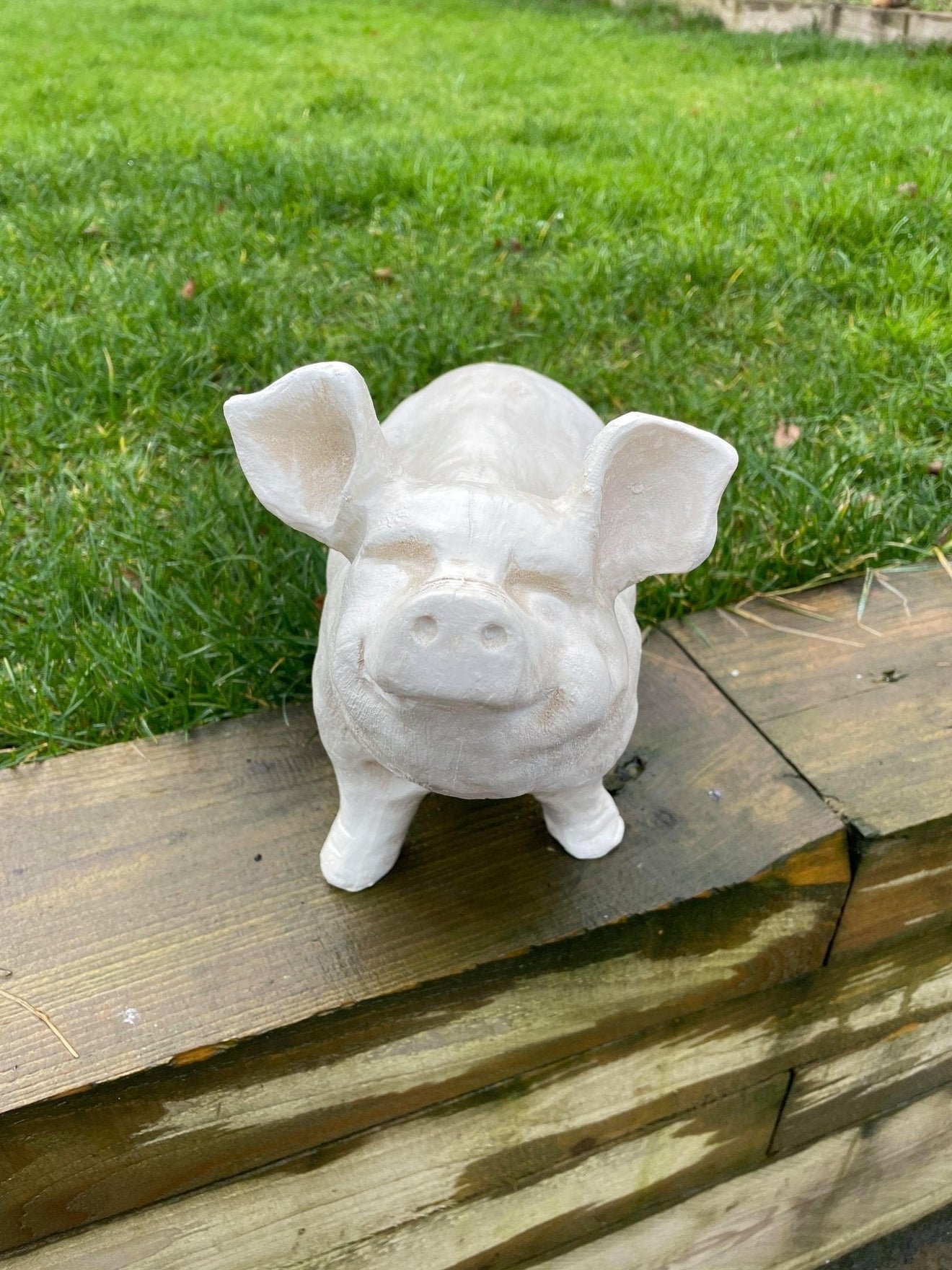 Happy Pig - White - Backyard Bliss