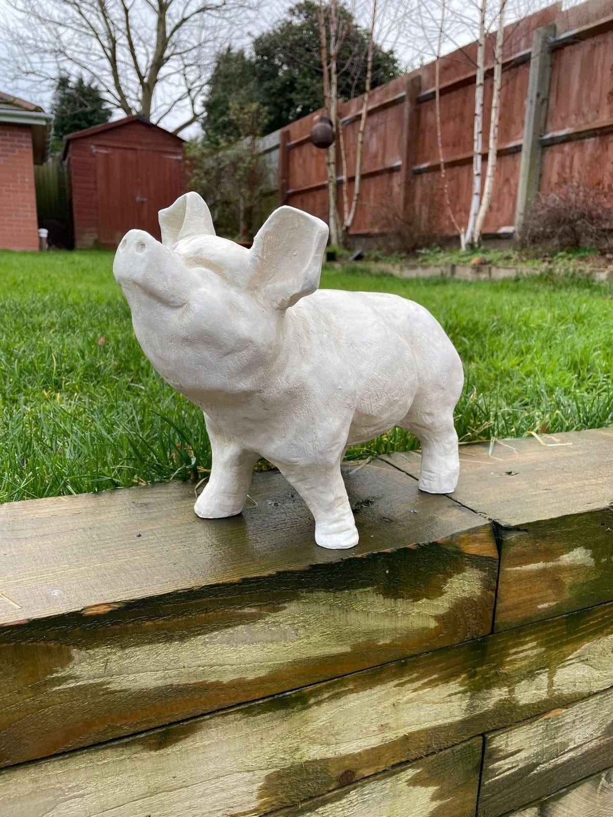 Happy Pig - White - Garden Ornament