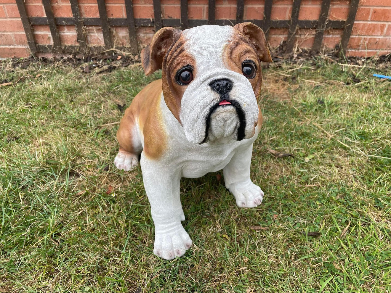 Life Size Johnson Bulldog - Backyard Bliss