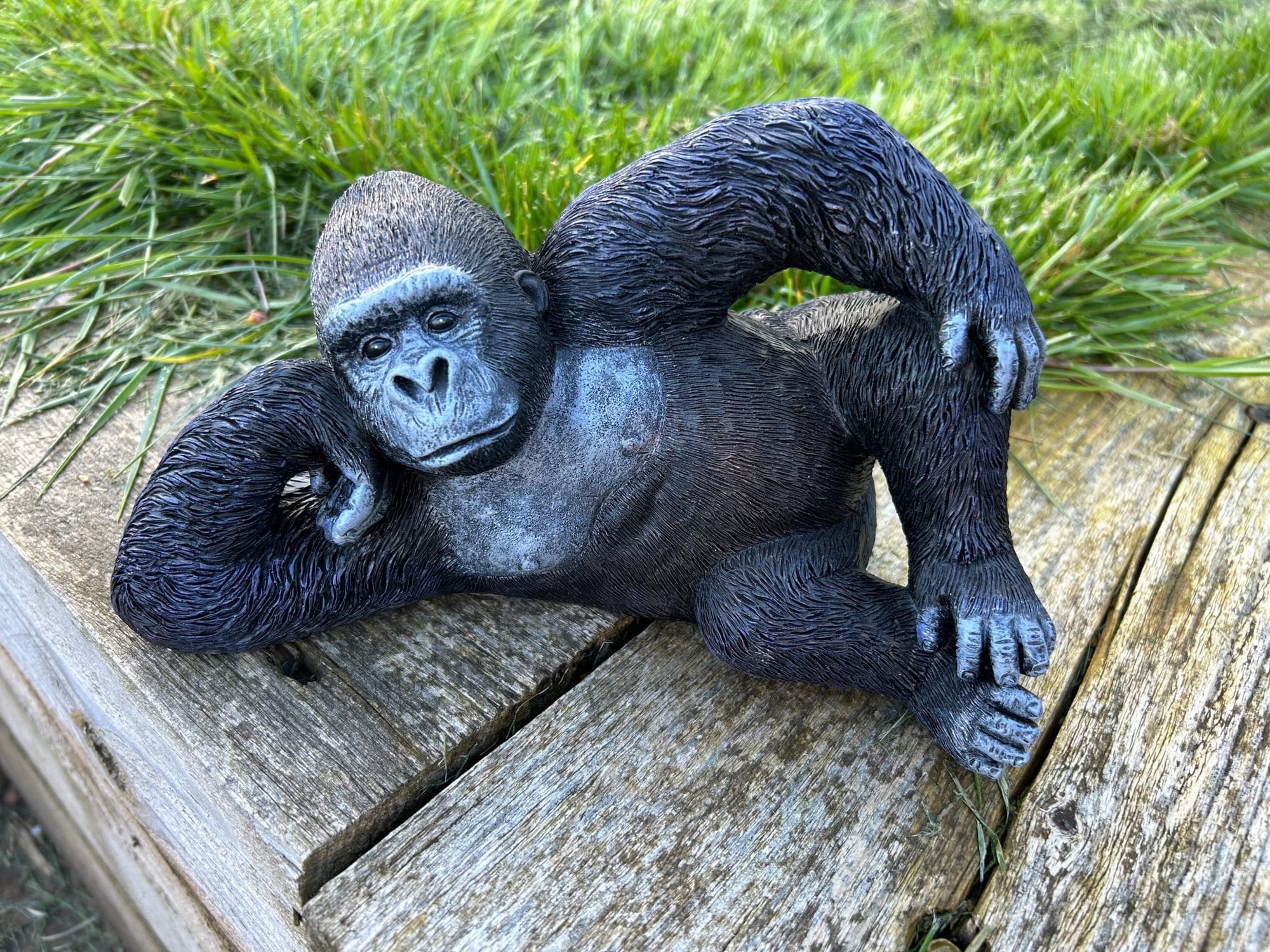 Relaxing Gorilla Ornament Set – Backyard Bliss