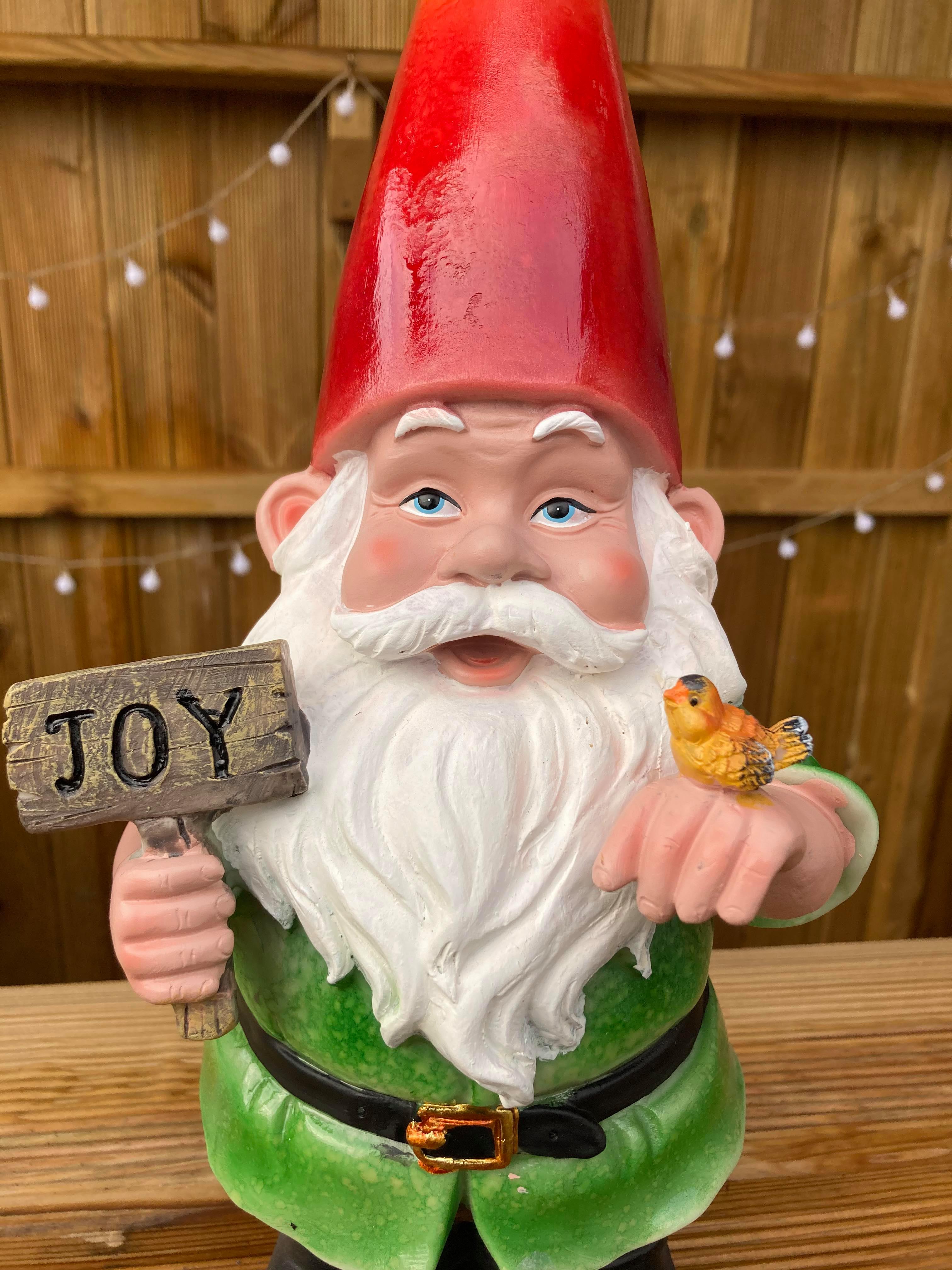 Watering Gnome and Joyful Gnome