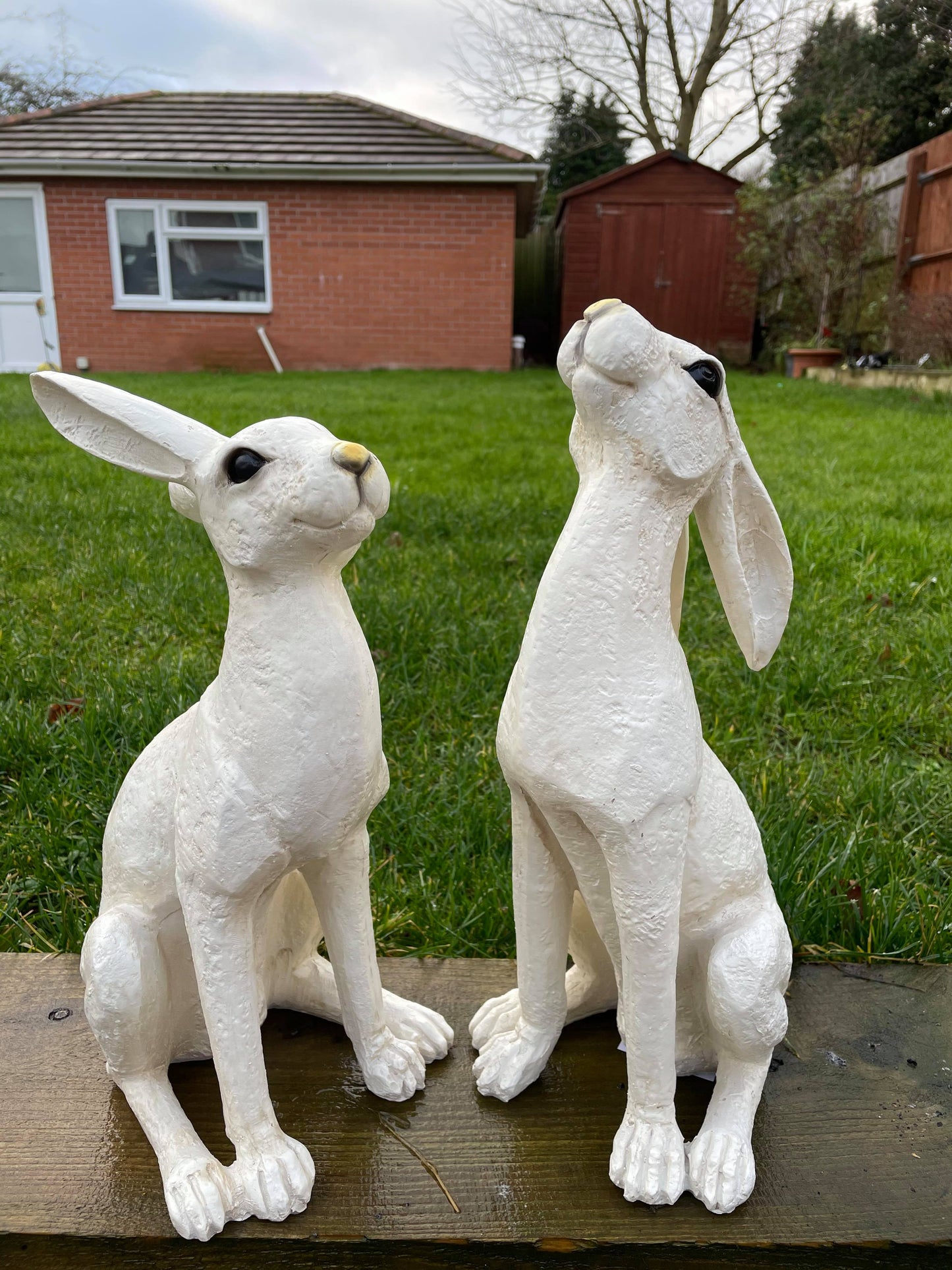 Large White Moon-Gazing Hares Ornament Set