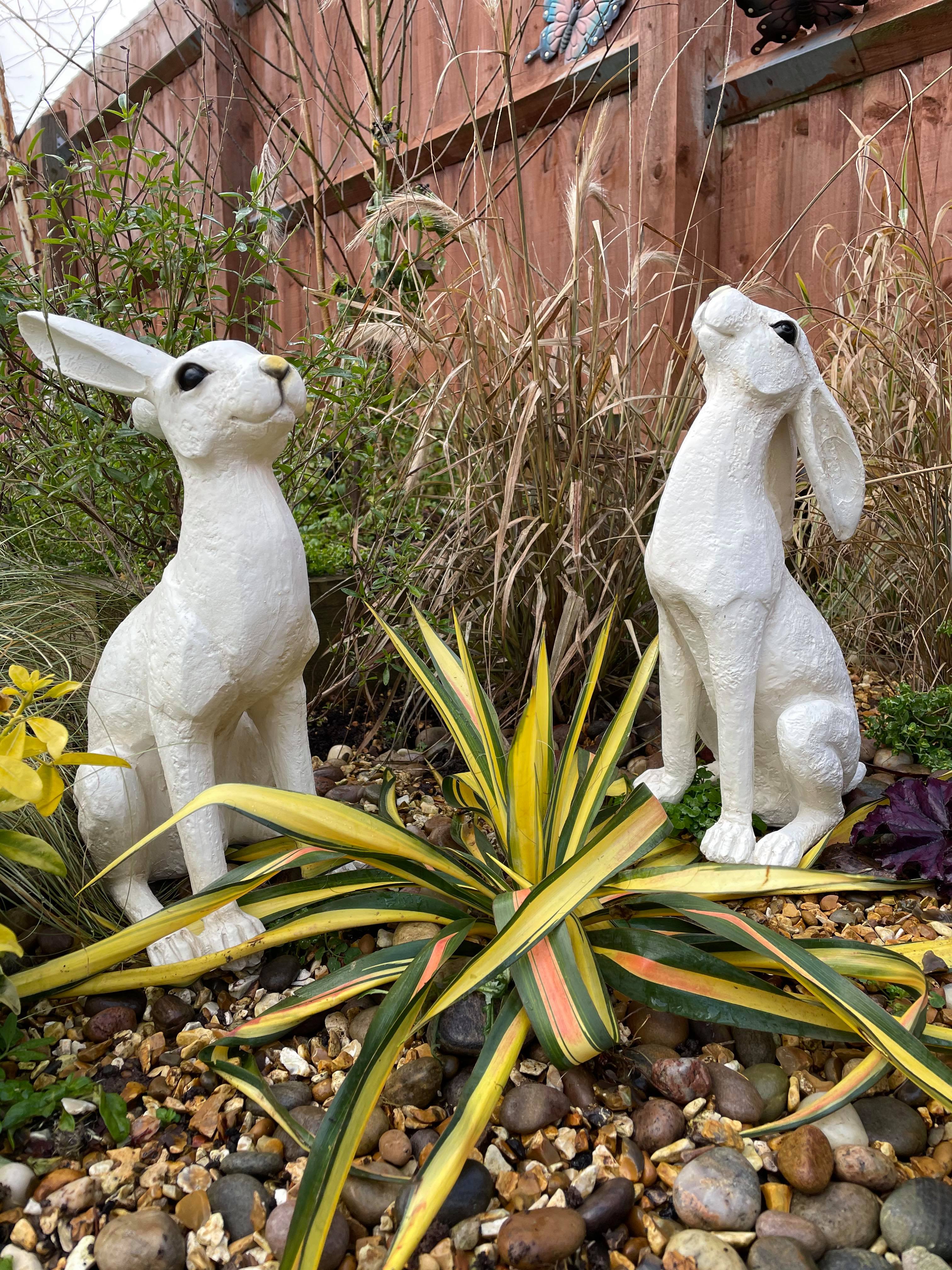 Large White Moon-Gazing Hares Ornament Set