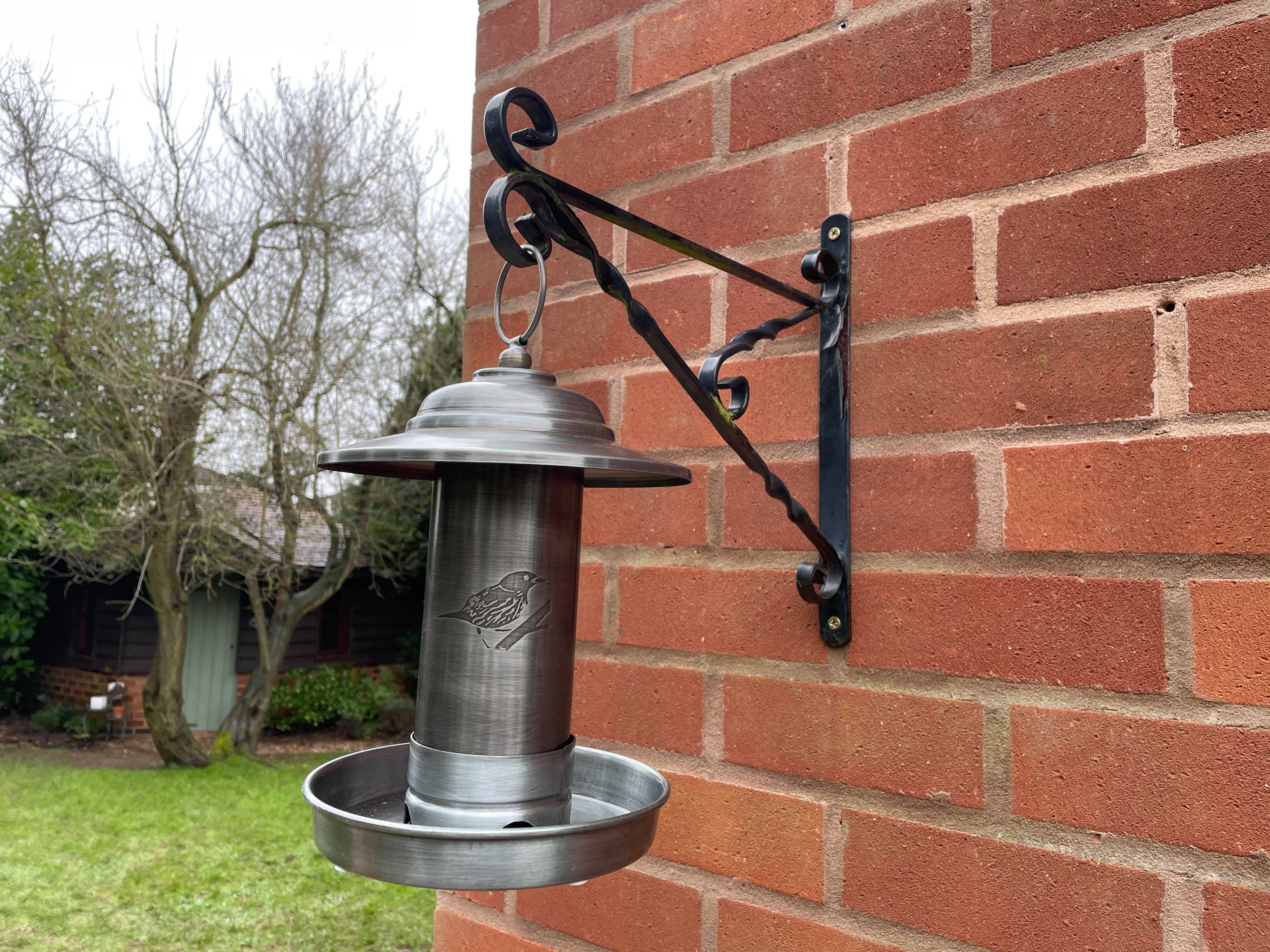 Metal Bird Feeder Set