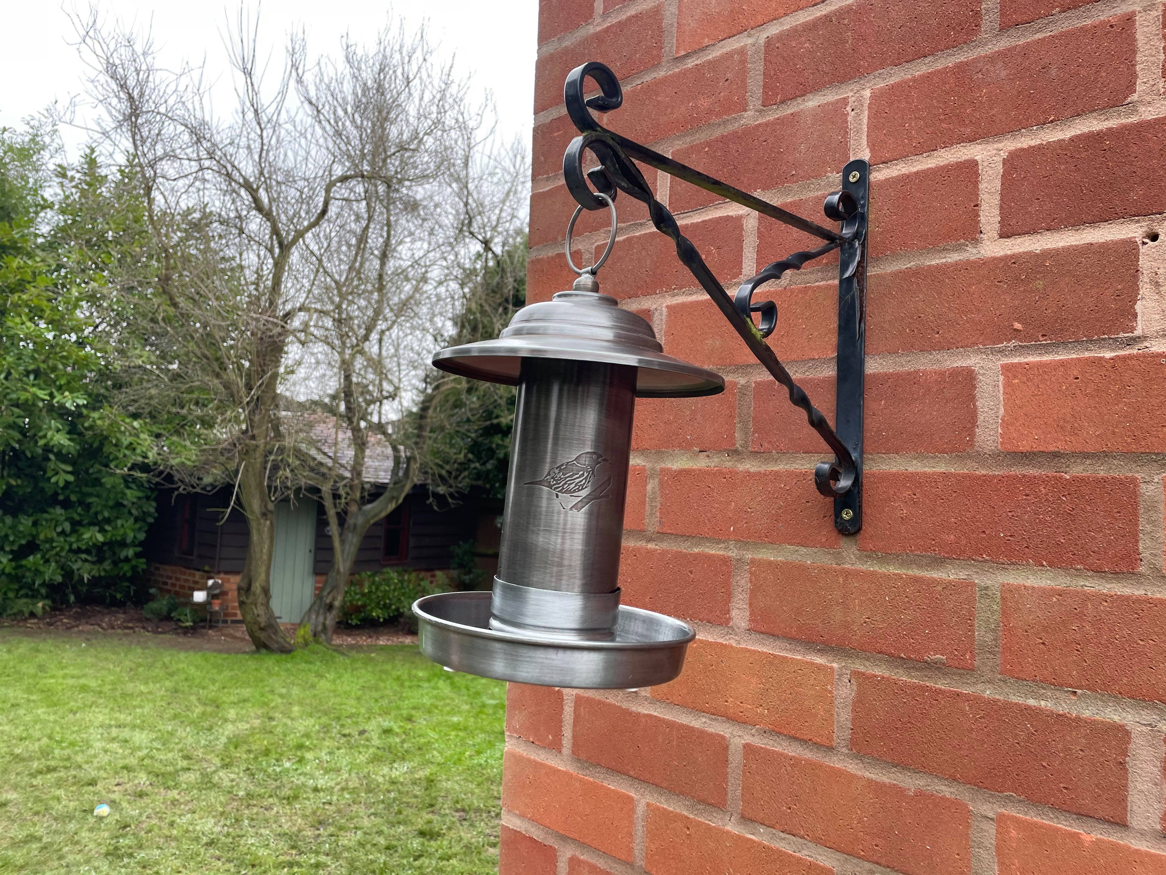 Metal Bird Feeder Set