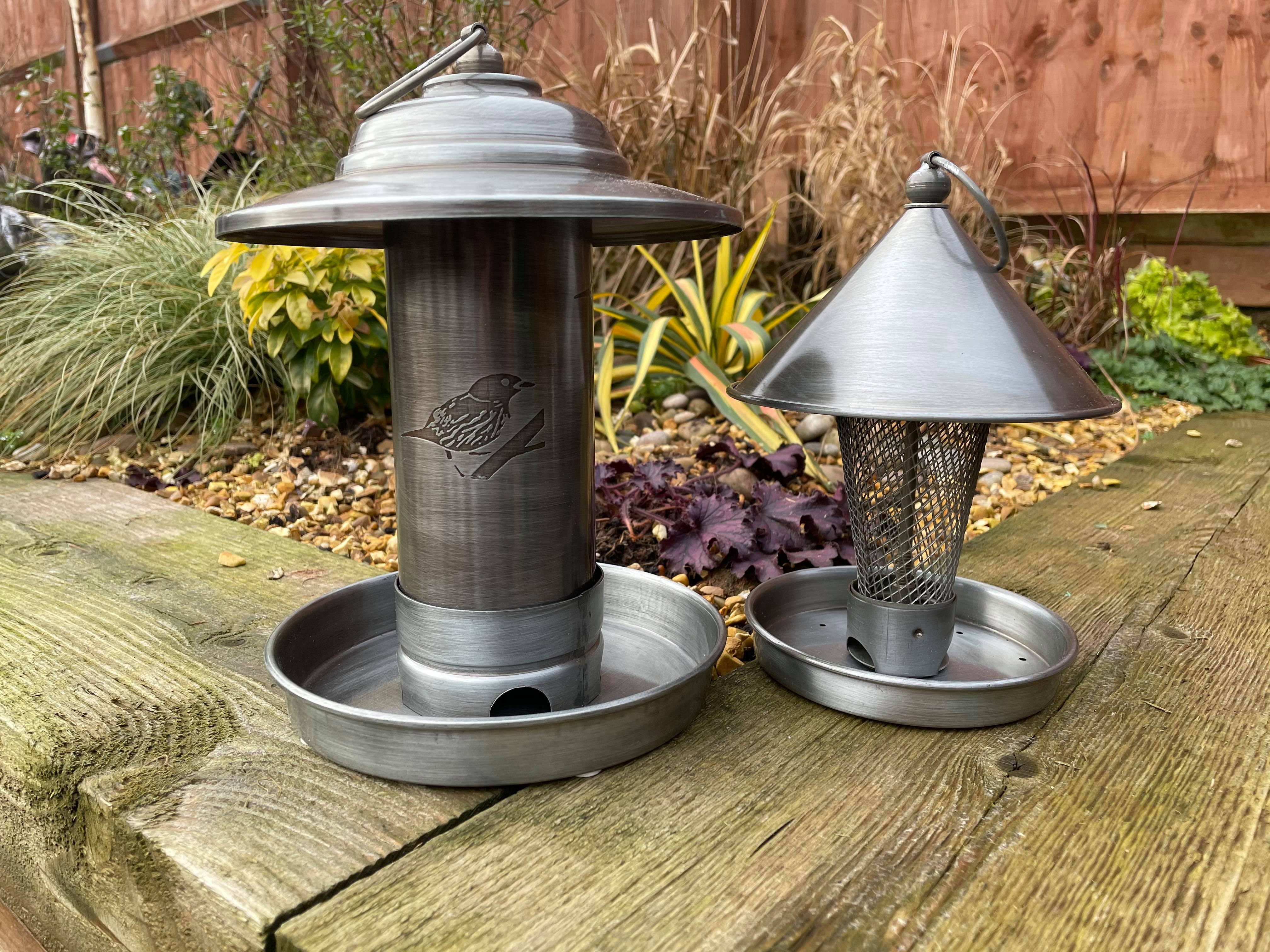 Metal Bird Feeder Set