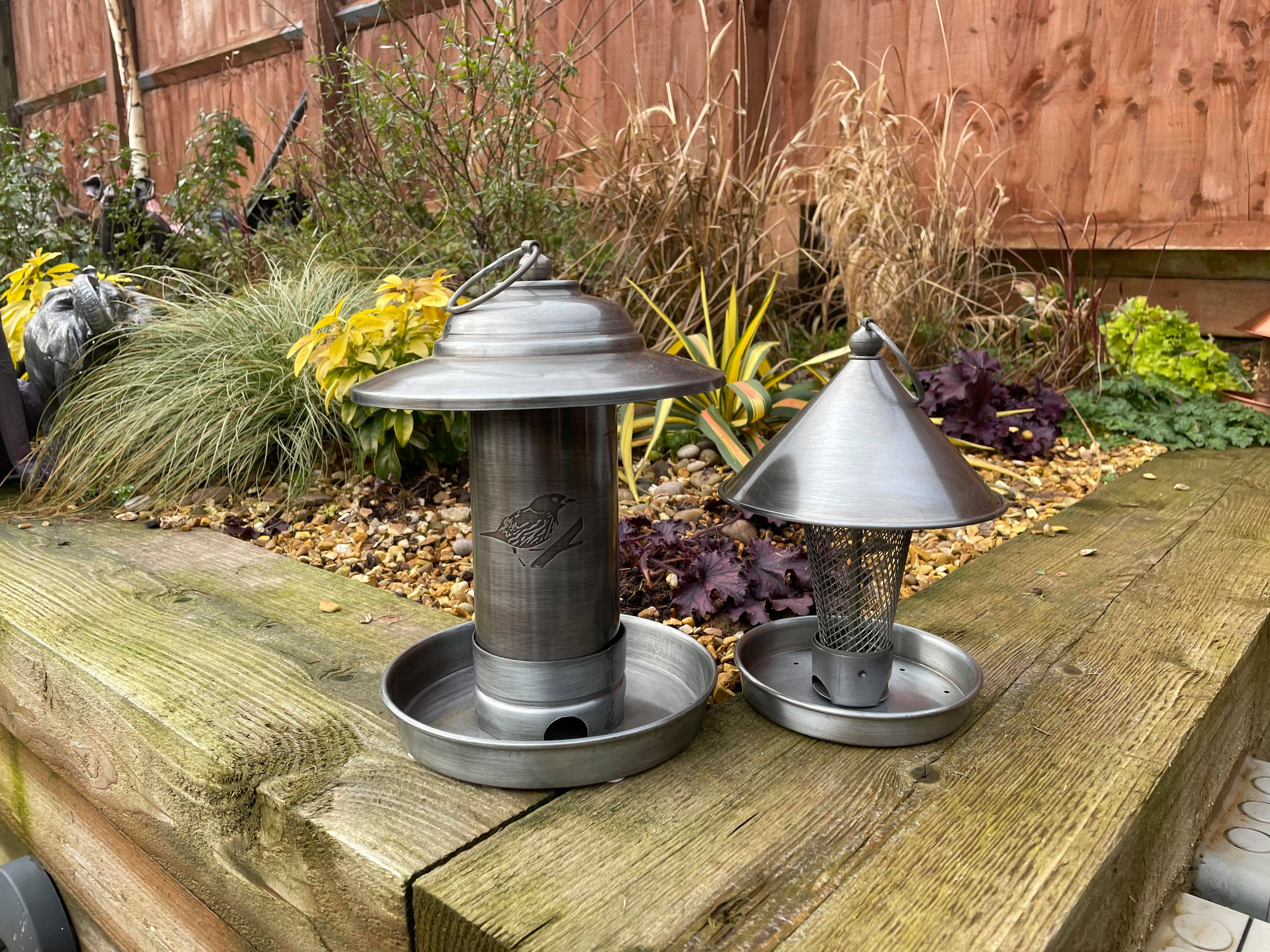 Metal Bird Feeder Set