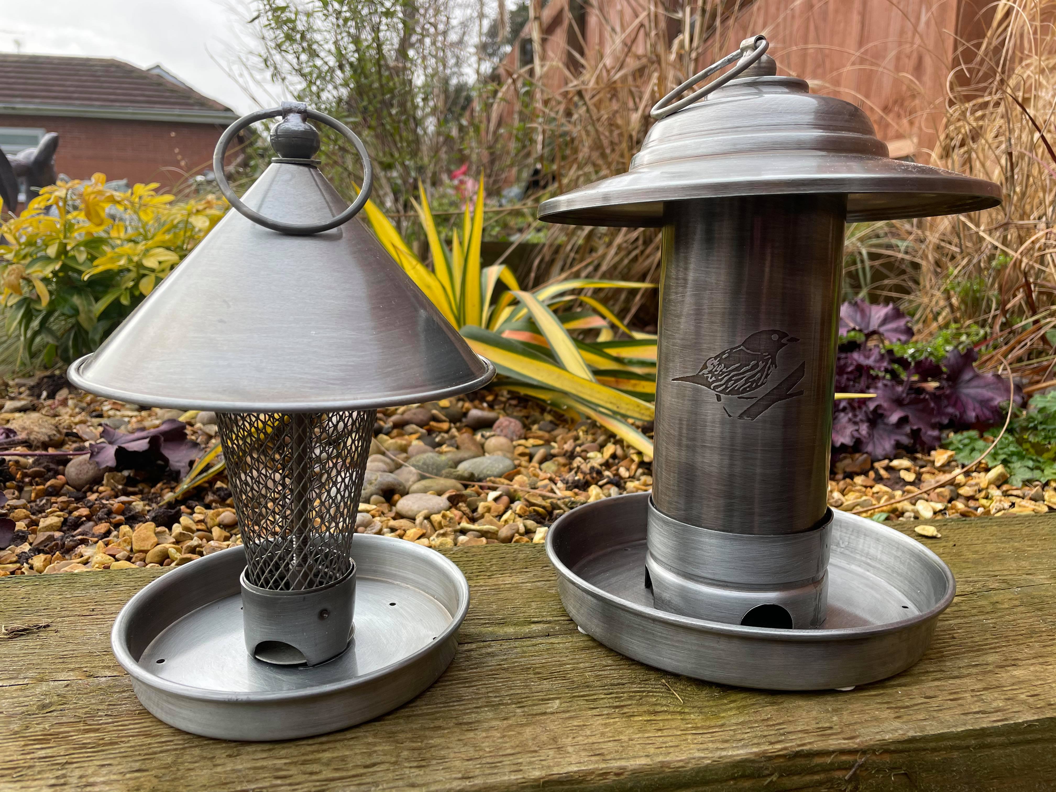 Metal Bird Feeder Set