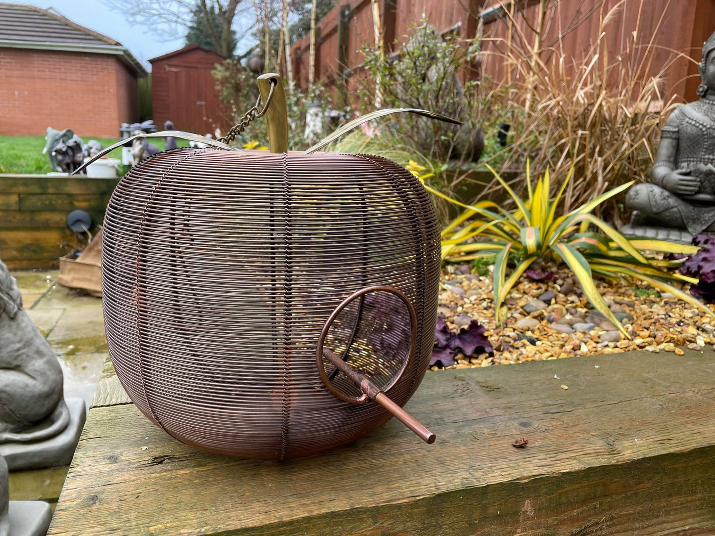 Apple Bird Feeder - Backyard Bliss