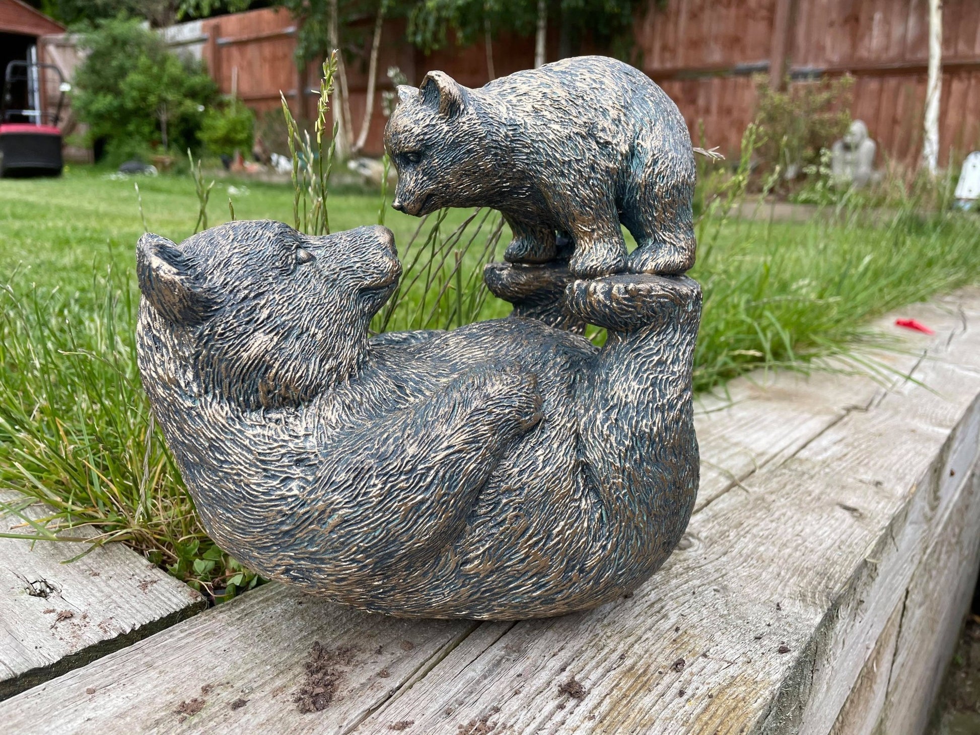 Bronze Bear w/Cub - Backyard Bliss