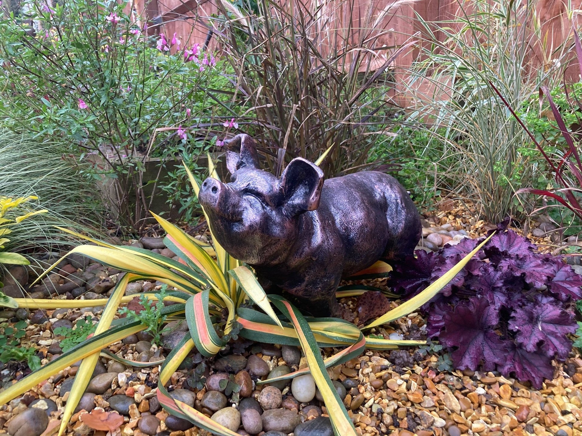 Bronze Happy Pig Garden Ornament - Backyard Bliss