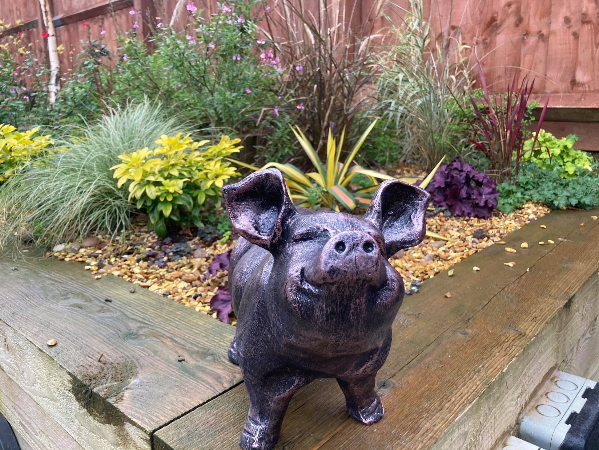 Bronze Happy Pig Garden Ornament - Backyard Bliss