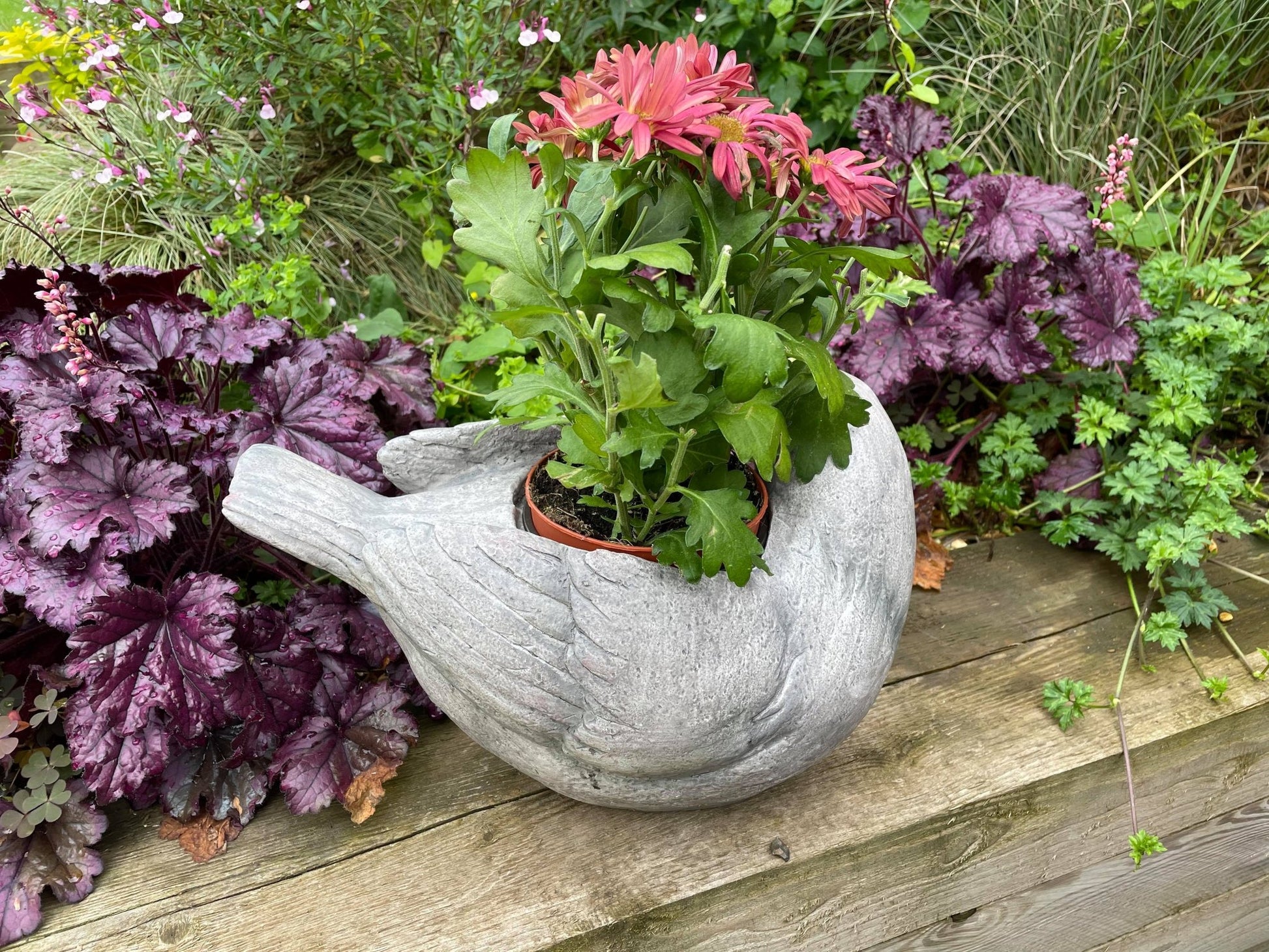 Grey Dove Planter - Backyard Bliss