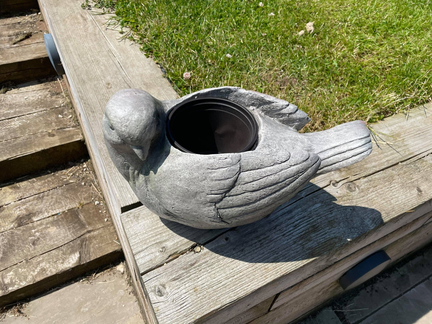 Grey Dove Planter - Backyard Bliss