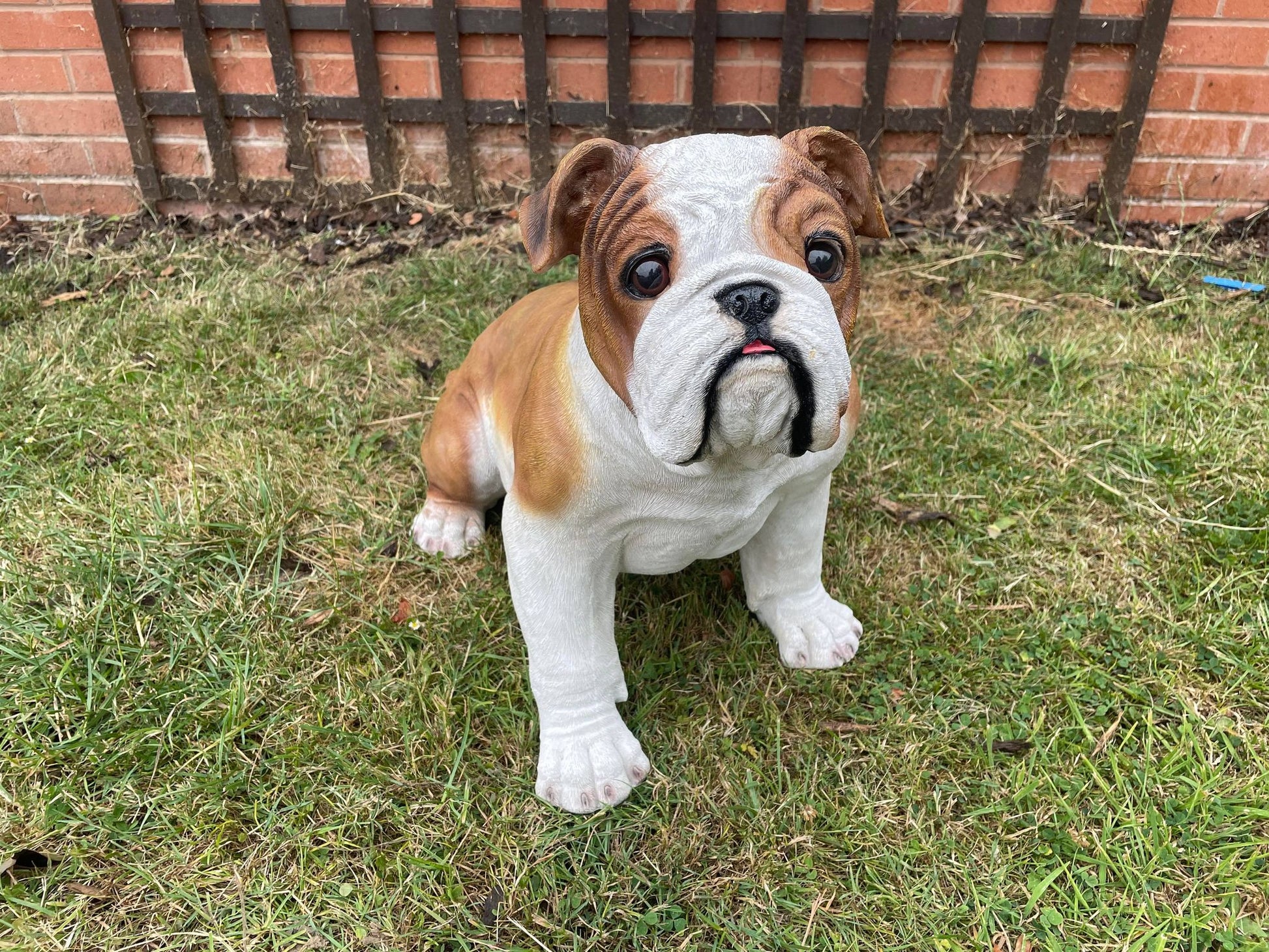 Life Size Johnson Bulldog - Backyard Bliss