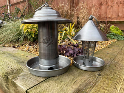 Metal Bird Feeder Set - Backyard Bliss