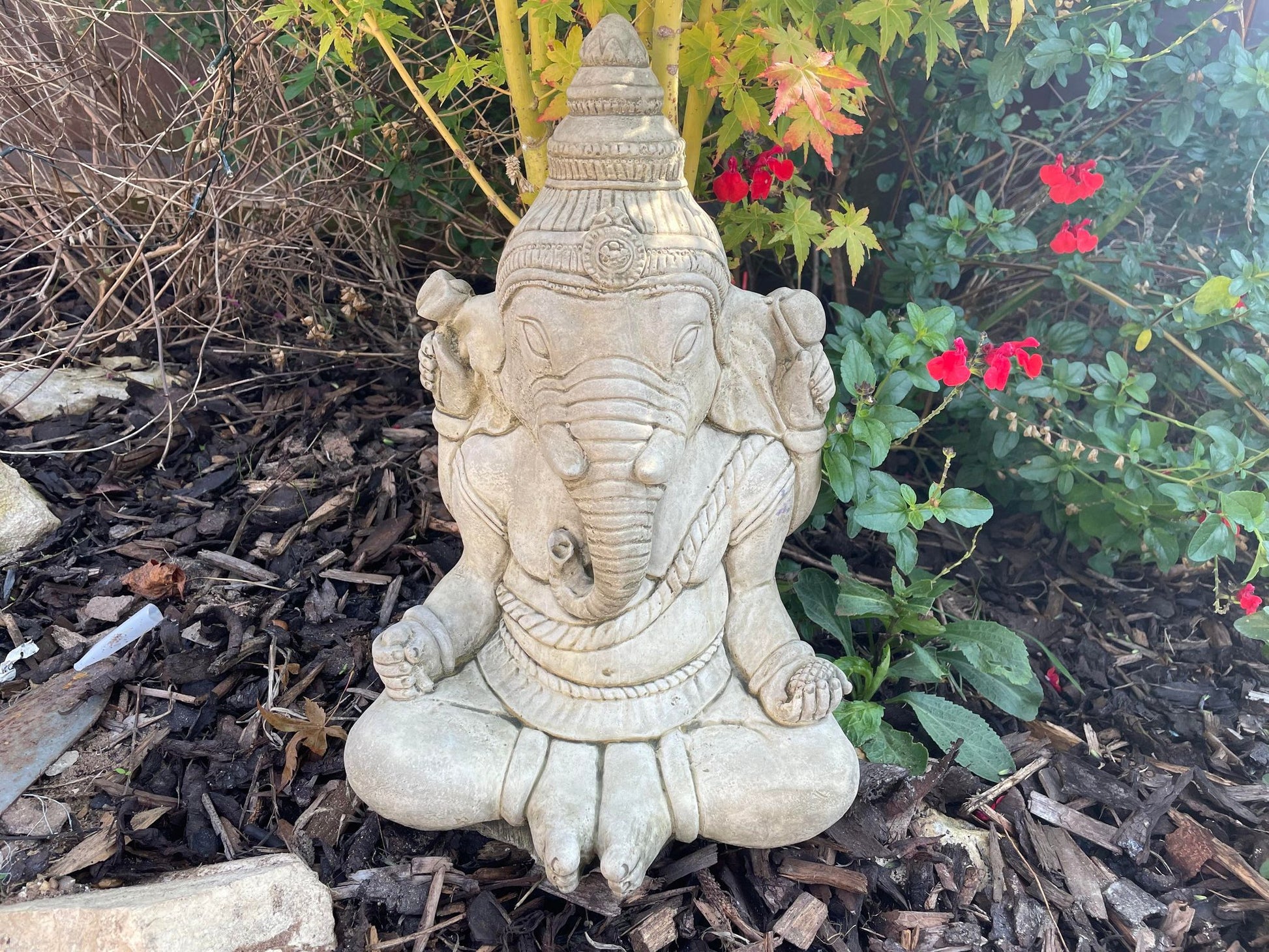 Praying Ganesh Statue - Backyard Bliss
