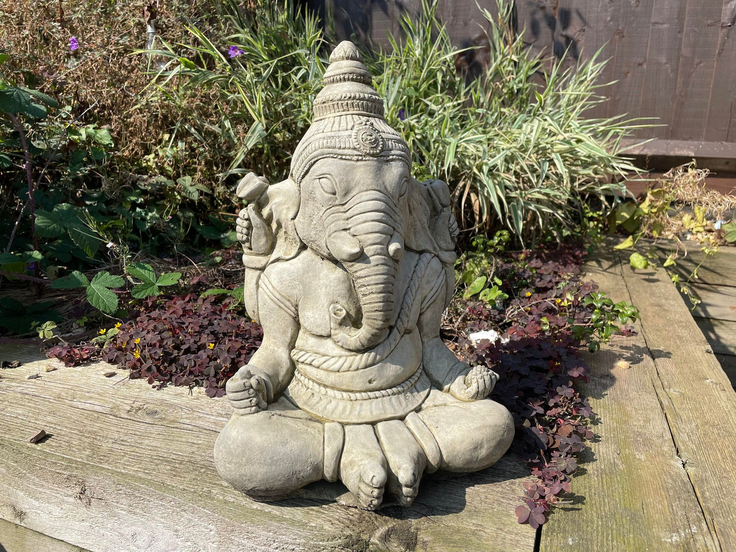 Praying Ganesh Statue - Backyard Bliss